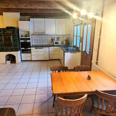 Rustikale Und Grosszuegige Ferienwohnung Kasperske Hory Esterno foto